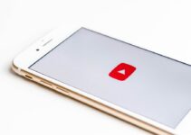 How to Download YouTube Videos on iPhone [5 Methods] – 2024 Guide