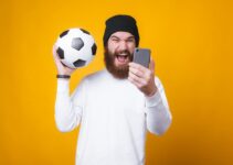 4 Pros and Cons of Online Football Betting in 2024