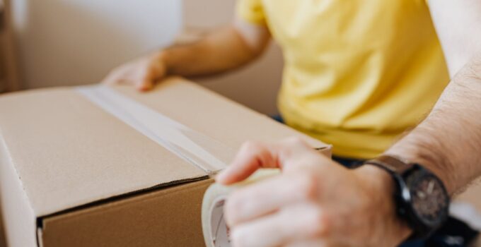 7 Creative Tips For Packaging and Shipping Your Products in 2024