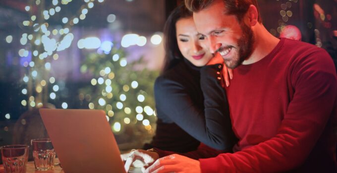 5 Ways Smart Technology Has Changed Holiday Shopping – 2024 Review