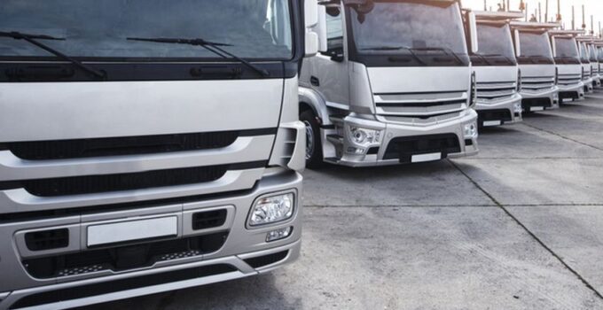 How Modern Technology is Improving Commercial Vehicle Safety in 2024