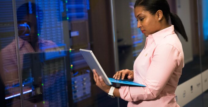 4 Different Types of Dedicated Servers & Their Benefits