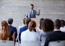 4 Benefits of Hiring a Business Speaker