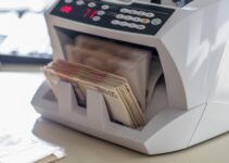 The Pros and Cons of Using a Money Counter Machine – Improve Accuracy and Efficiency