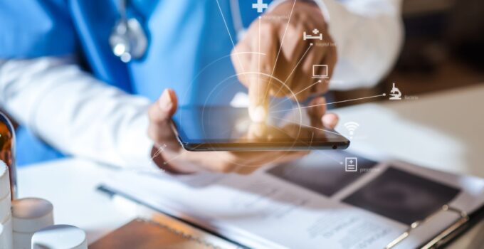 How Digital Transformation In Healthcare Can Improve Efficiency And Patient Care