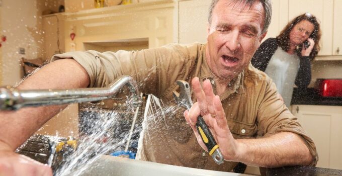 Calling a Plumber vs. DIY Plumbing Repairs: A Guide to Knowing When to Hire a Pro