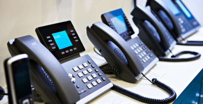 Individauls and Group Benefiting From Voip Softphones 