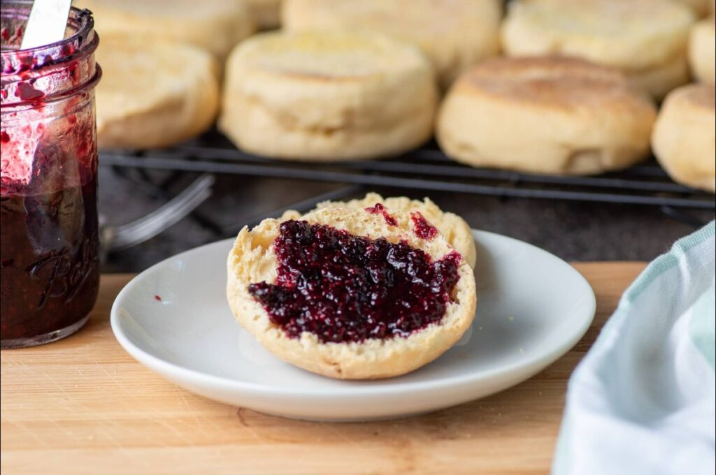 English muffin with blackcurrant