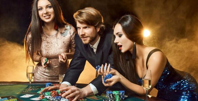 Casino Etiquette: Do’s and Don’ts for a Smooth Gambling Experience
