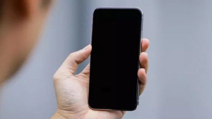 iPhone Screen Goes Black Randomly