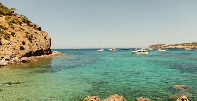 How to Make the Most of Your Ibiza Vacation – Tips and Top Attractions