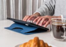 The Digital Desk Setup: How to Design a Creative Workspace for Peak Productivity